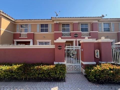 THE GATES AT DORAL ISLES - Residential