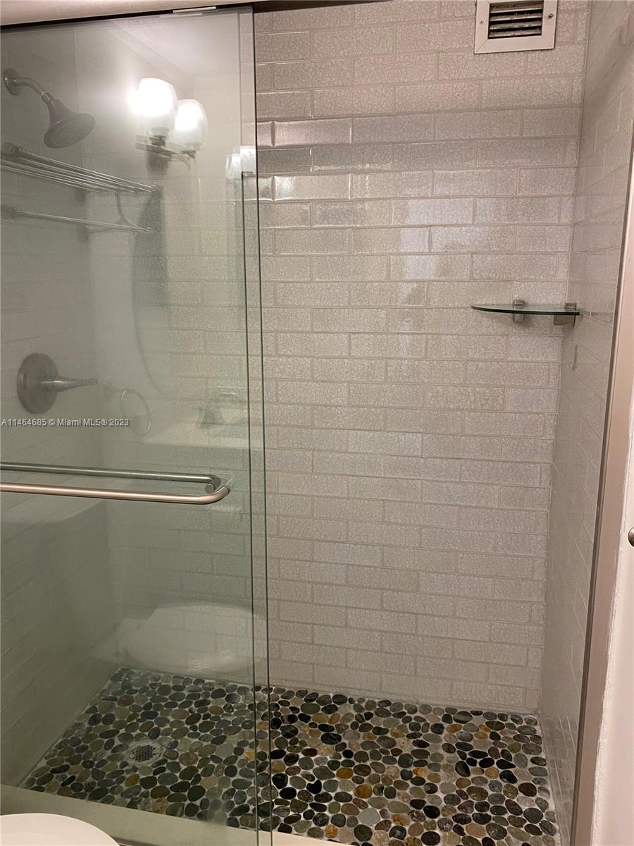 HOME TOWER CONDO - Residential Lease