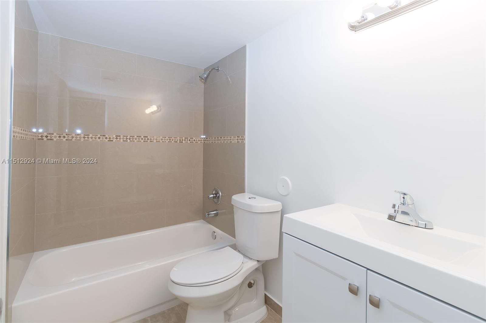 MONTECARLO CONDO - Residential