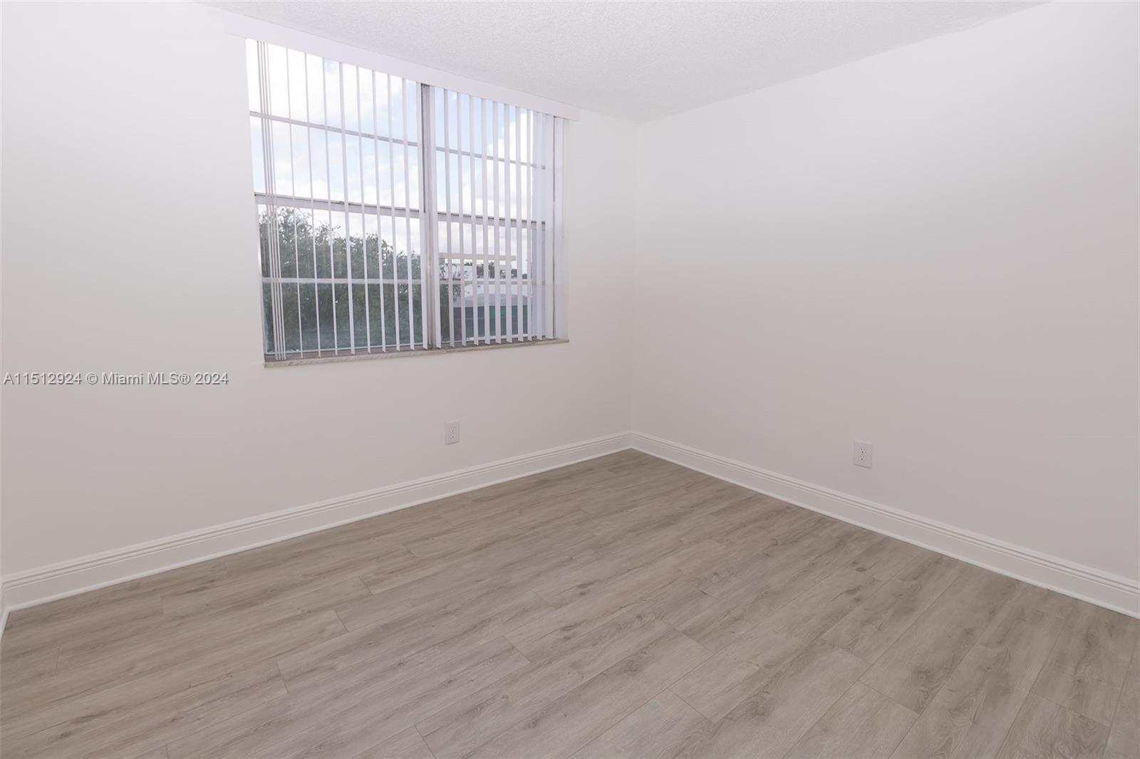 MONTECARLO CONDO - Residential