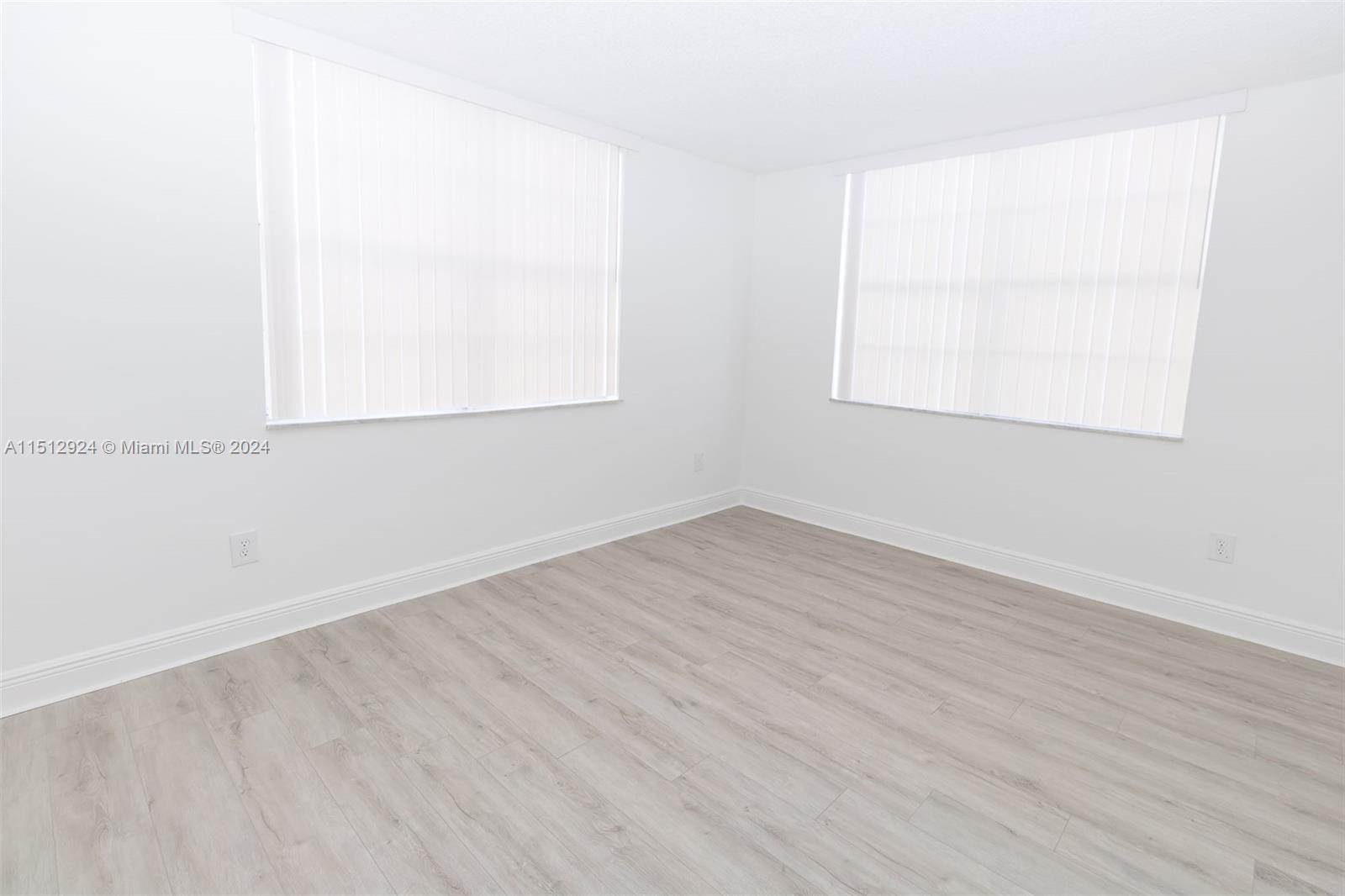 MONTECARLO CONDO - Residential
