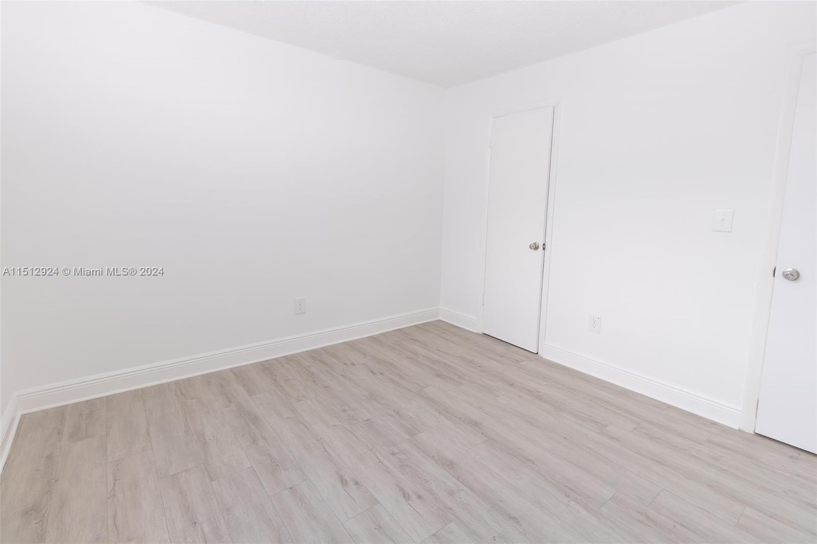 MONTECARLO CONDO - Residential