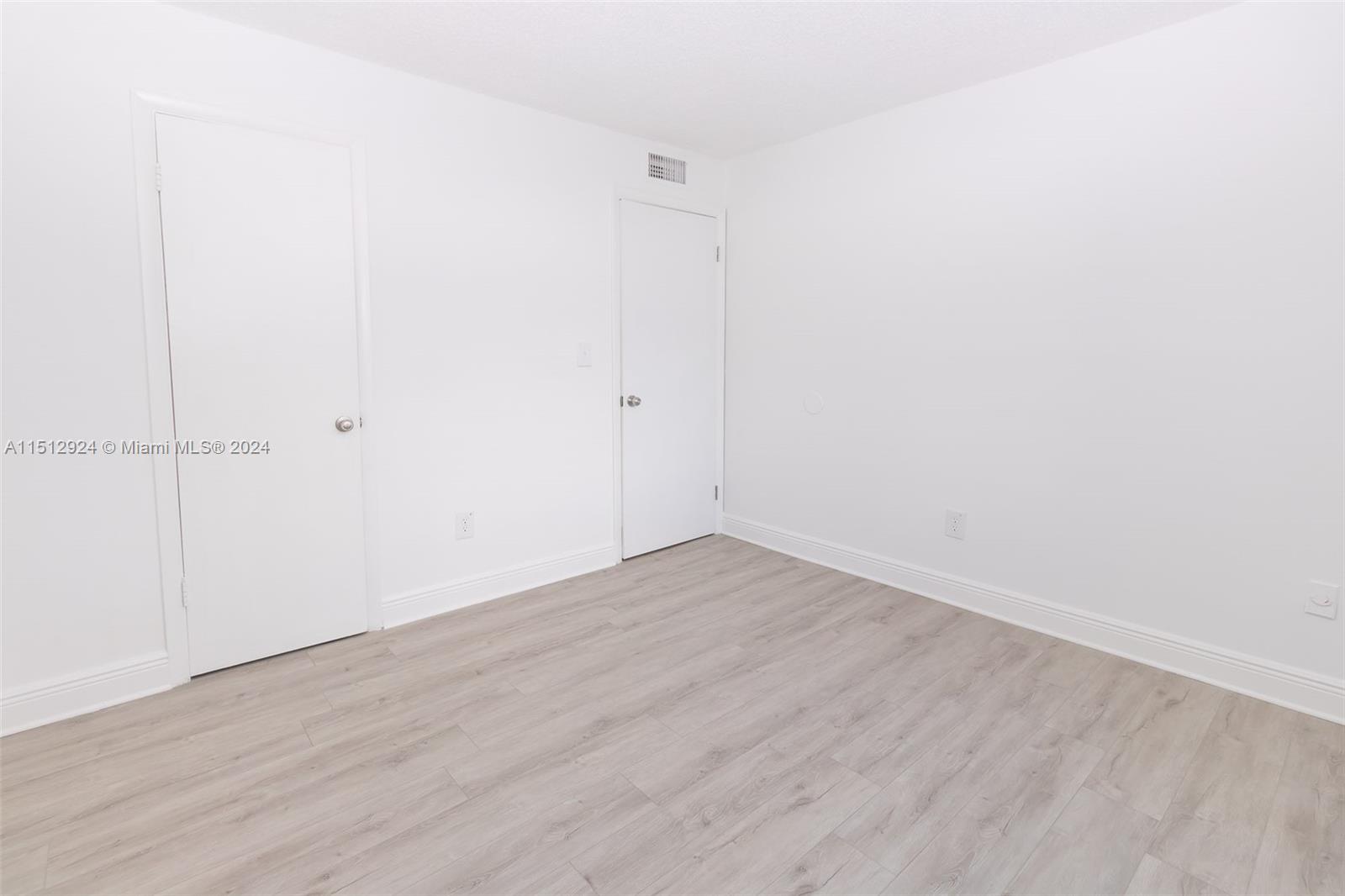 MONTECARLO CONDO - Residential