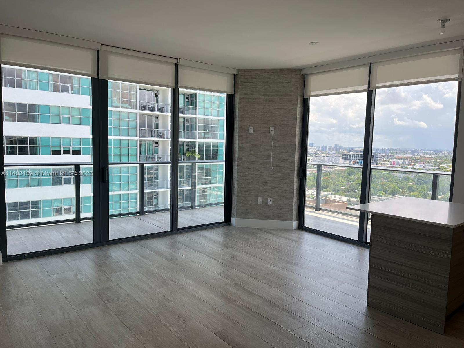 3401 MIDTOWN CONDO - Residential
