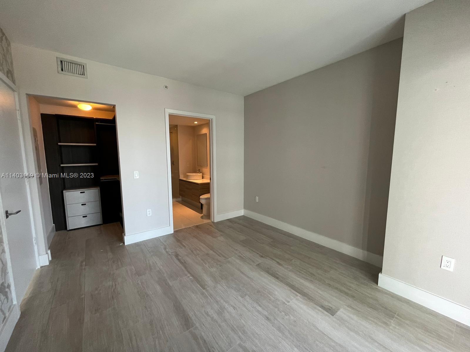 3401 MIDTOWN CONDO - Residential