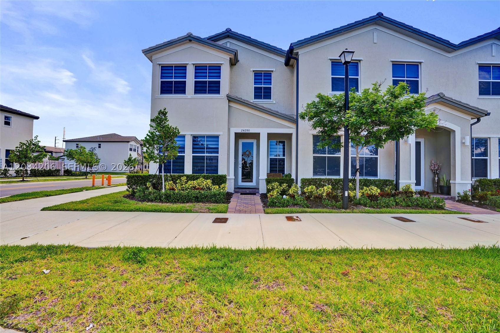Practically Brand New Construction(built in 2024) this 4-bed 3-bath corner unit townhome in Princeton Commons has it all. Stunning design, spacious interior, quartz counter-tops, stainless steel appliances, impact windows and doors, garage and luxurious zebra blinds throughout.