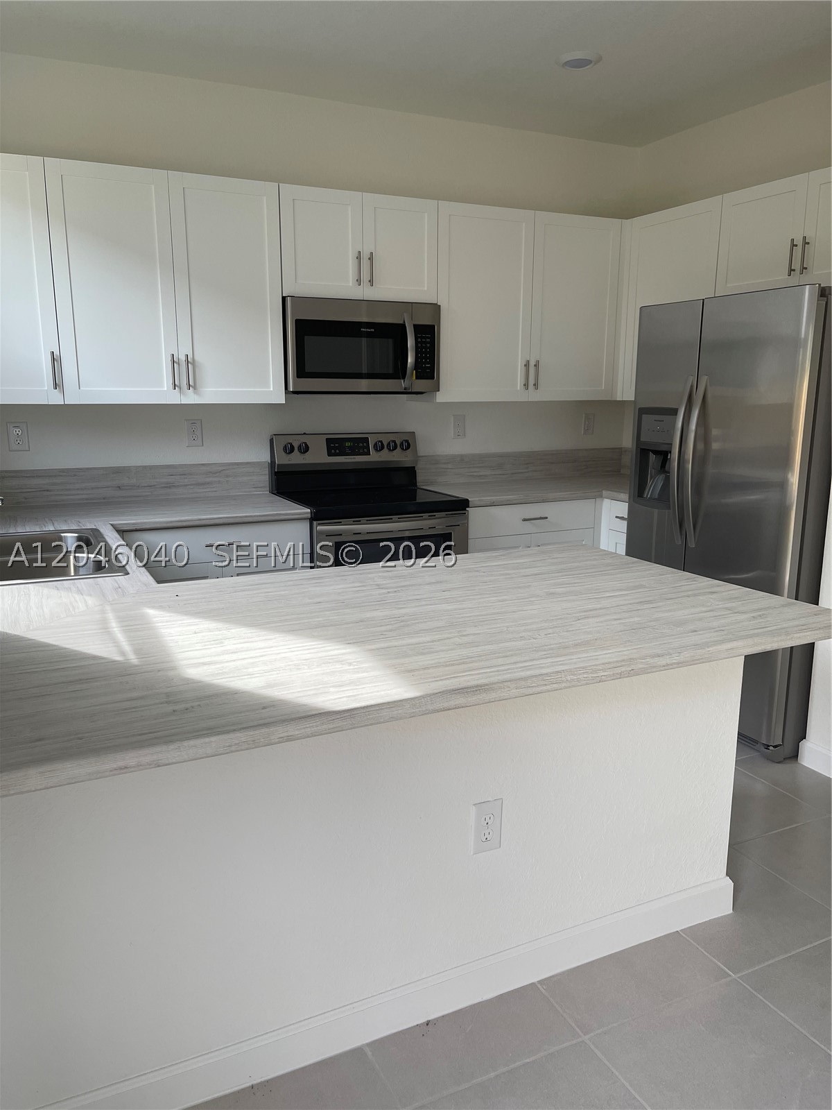 VIA VENTURA NEIGHBORHOOD - Residential Lease