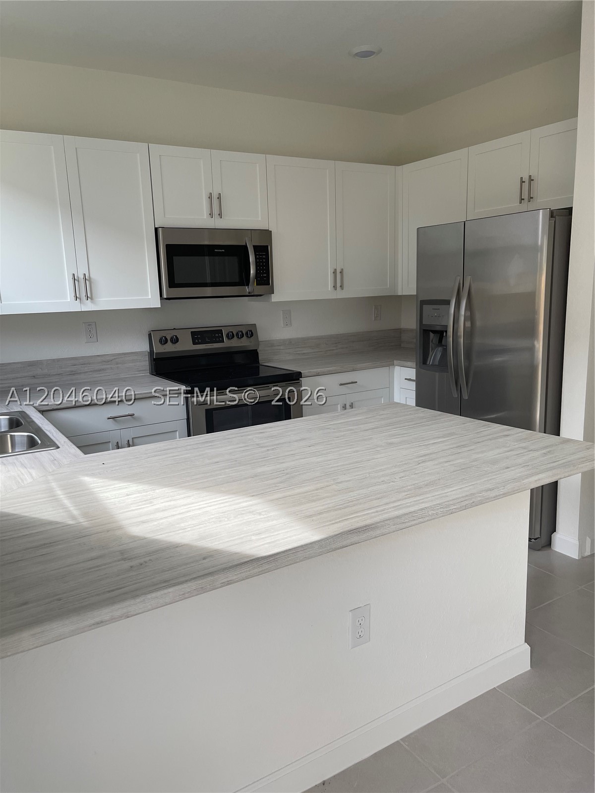 VIA VENTURA NEIGHBORHOOD - Residential Lease
