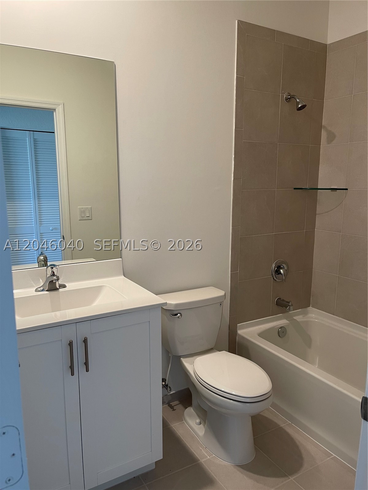 VIA VENTURA NEIGHBORHOOD - Residential Lease