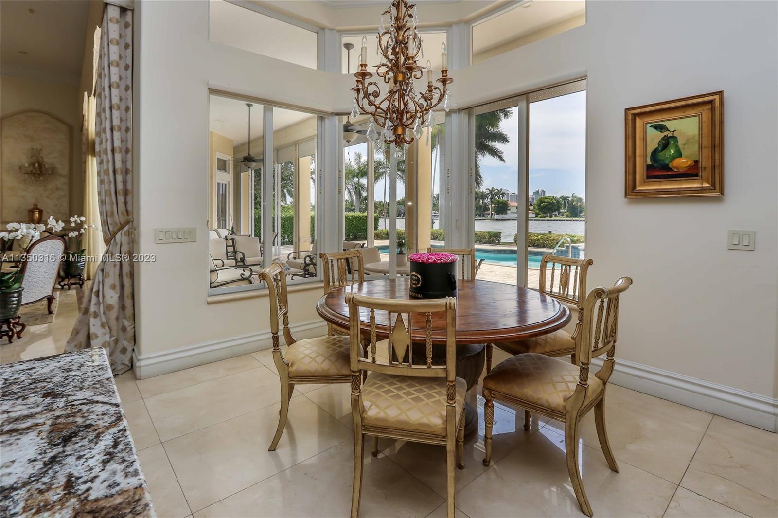 HOLLYWOOD LAKES SEC - Residential