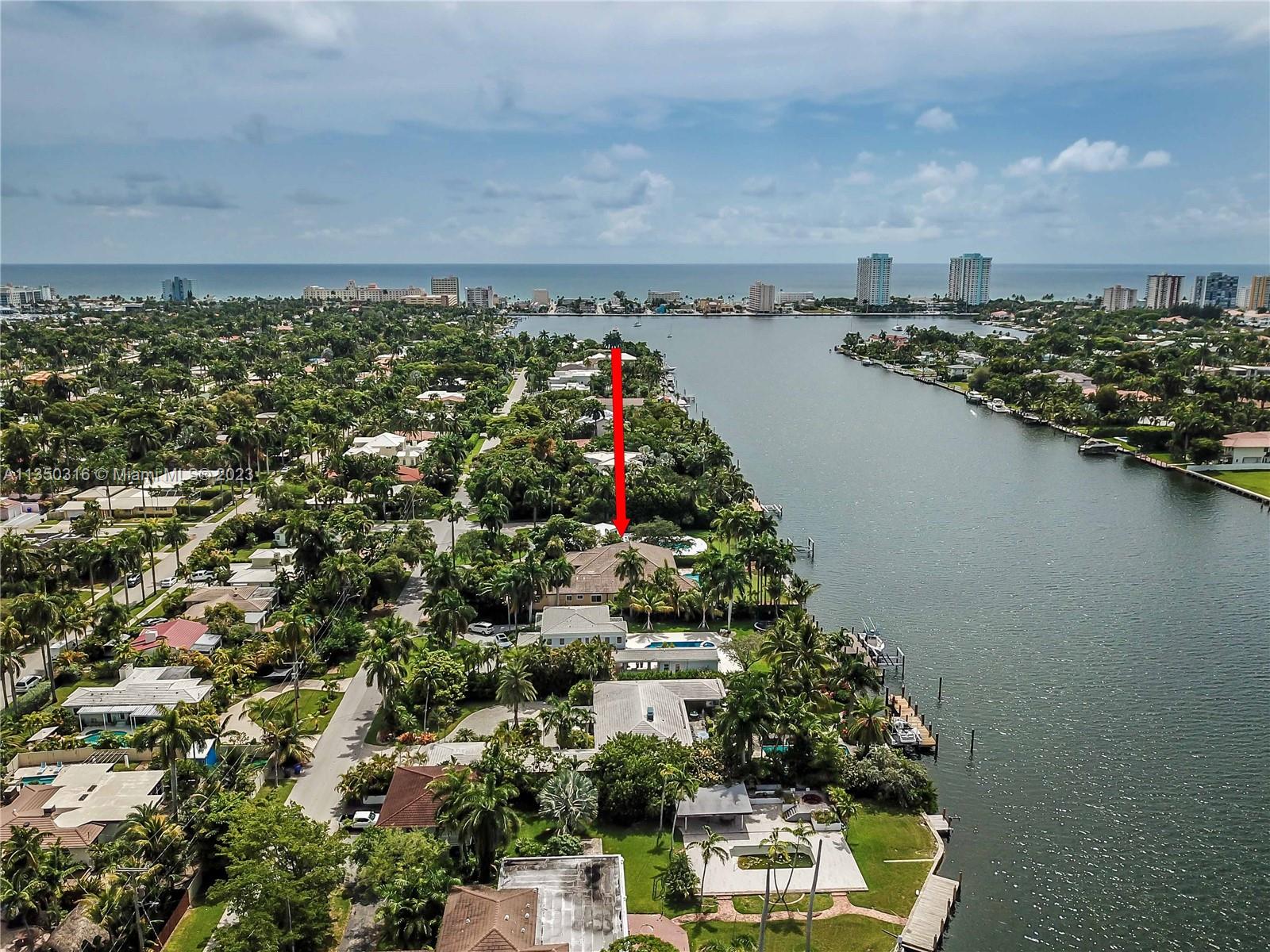HOLLYWOOD LAKES SEC - Residential