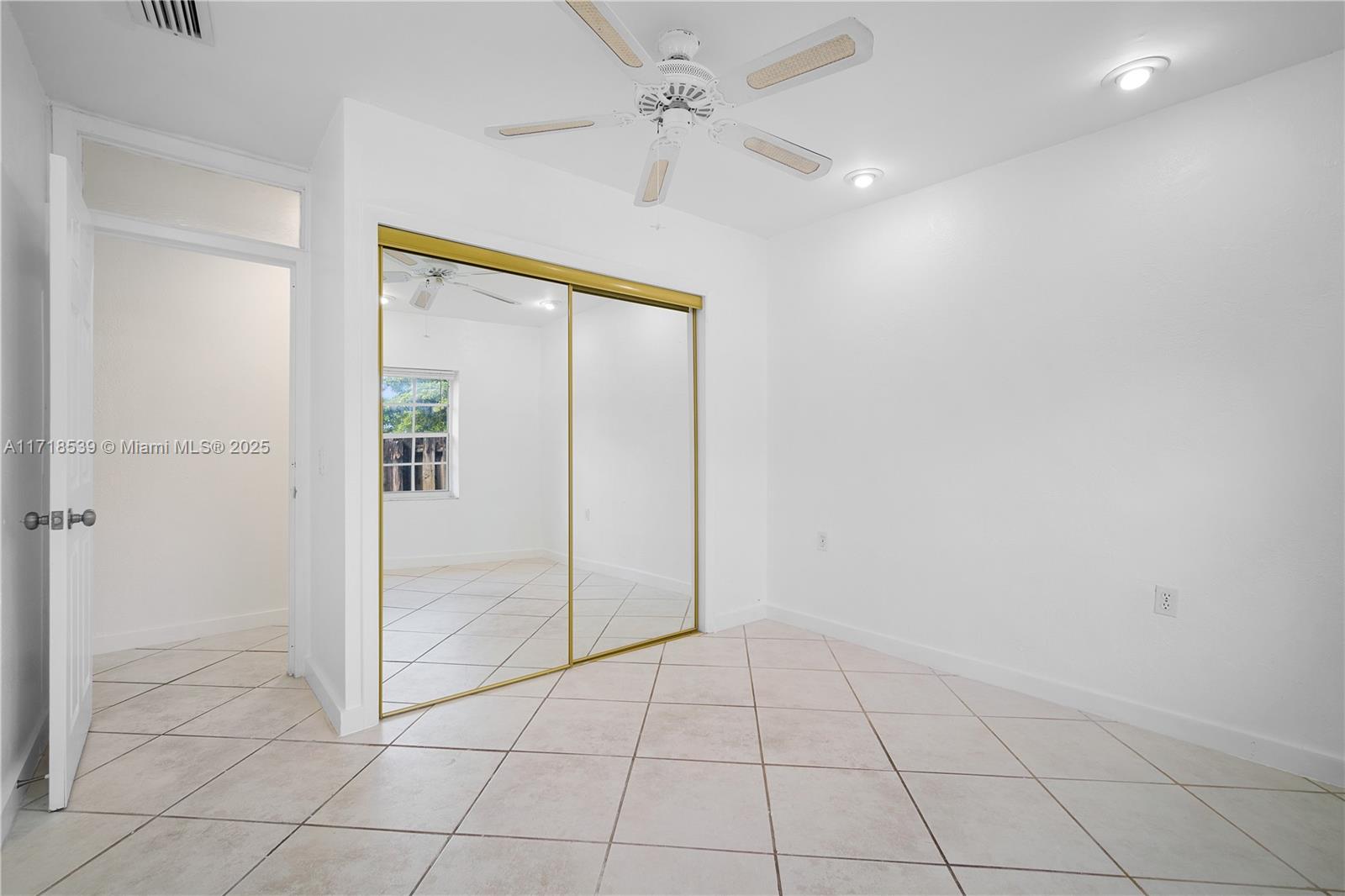 BISC GARDENS SEC B - Residential Lease