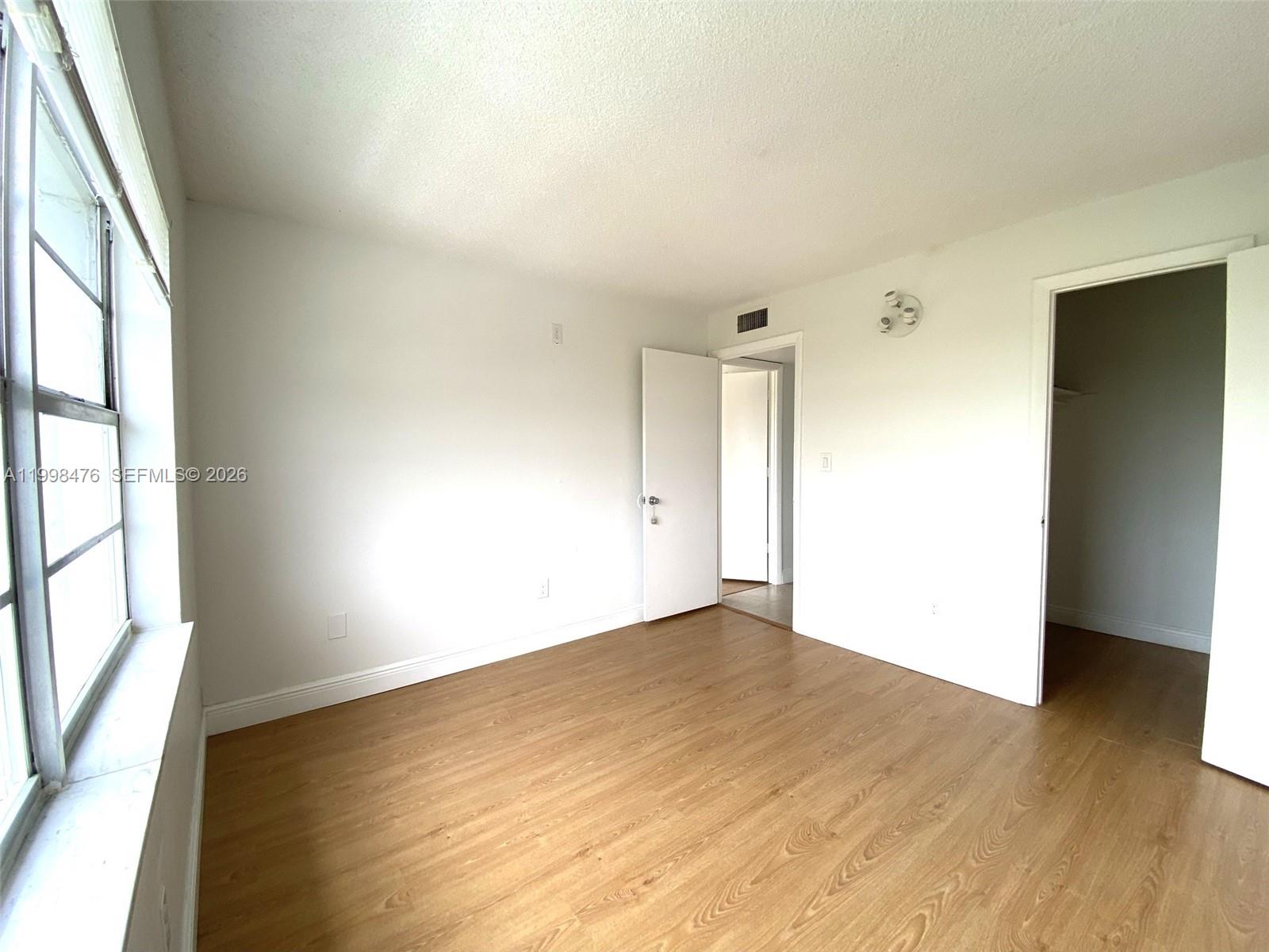 MONTECARLO CONDO - Residential