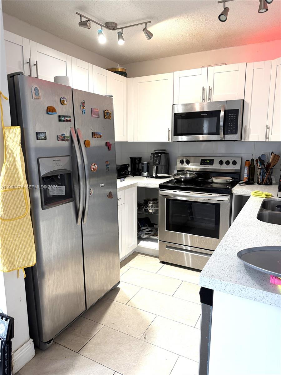 MONTECARLO CONDO - Residential