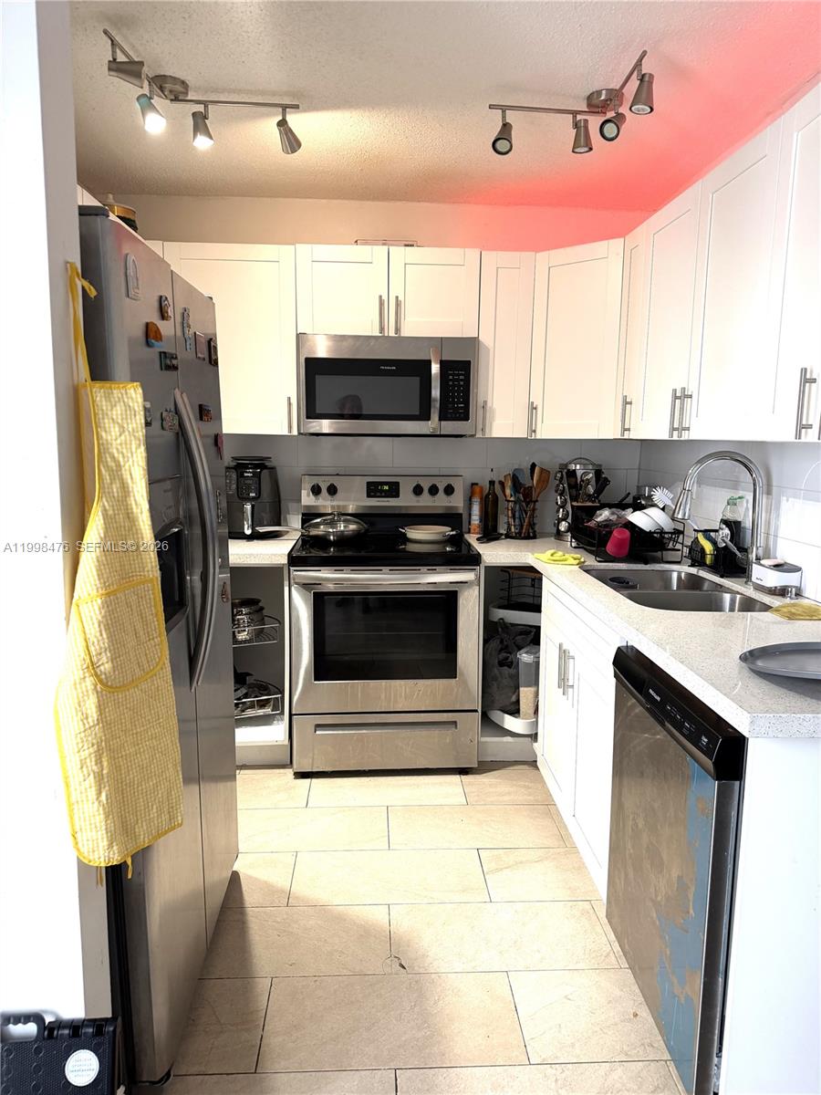 MONTECARLO CONDO - Residential