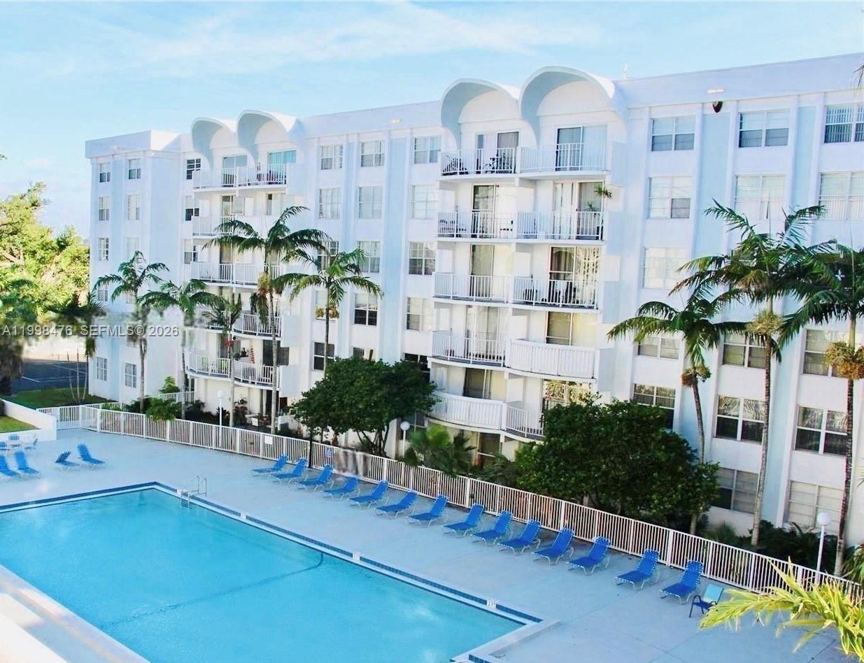 MONTECARLO CONDO - Residential