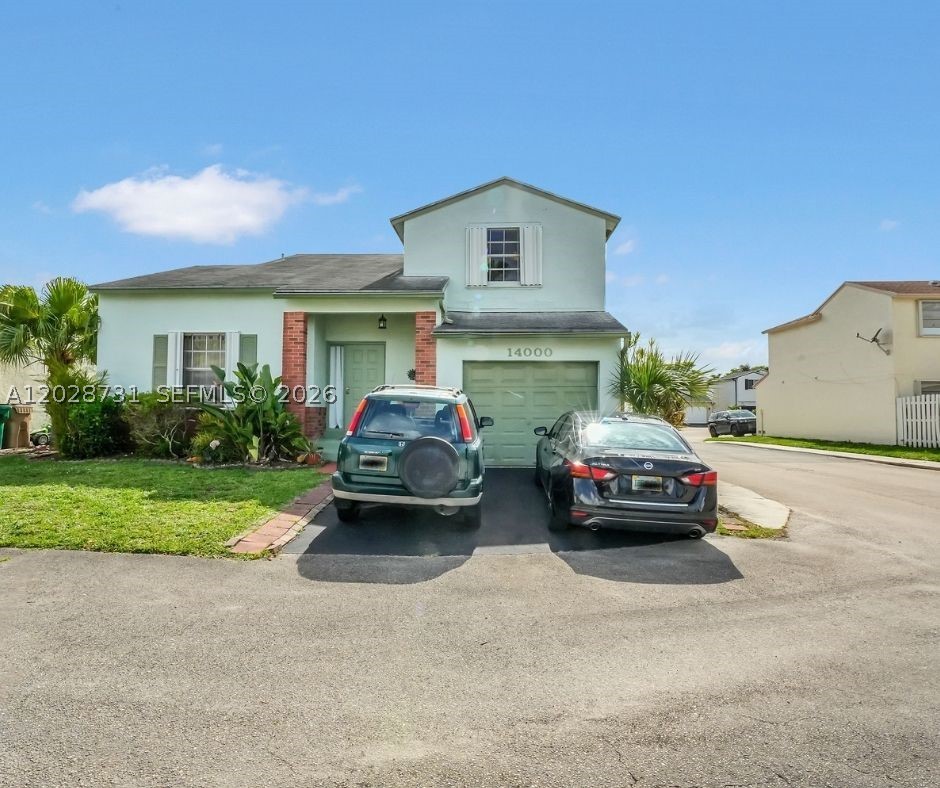 Welcome home to this well-maintained 3-bedroom, 2.5 bathroom property located in the heart of Davie, Florida. This home offers spacious living areas and a functional layout, perfect for comfortable everyday living. Conveniently located near shopping, dining, entertainment, and major highways including I-595, I-75, and the Florida Turnpike, commuting is a breeze. While the property already has great charm, it also offers the perfect opportunity to add your personal touch and updates to fit your own style.
Disclaimer: Property is currently occupied and fully furnished. The furniture has been removed in some photos  for marketing purposes. Buyers are encouraged to verify all information through personal showings.