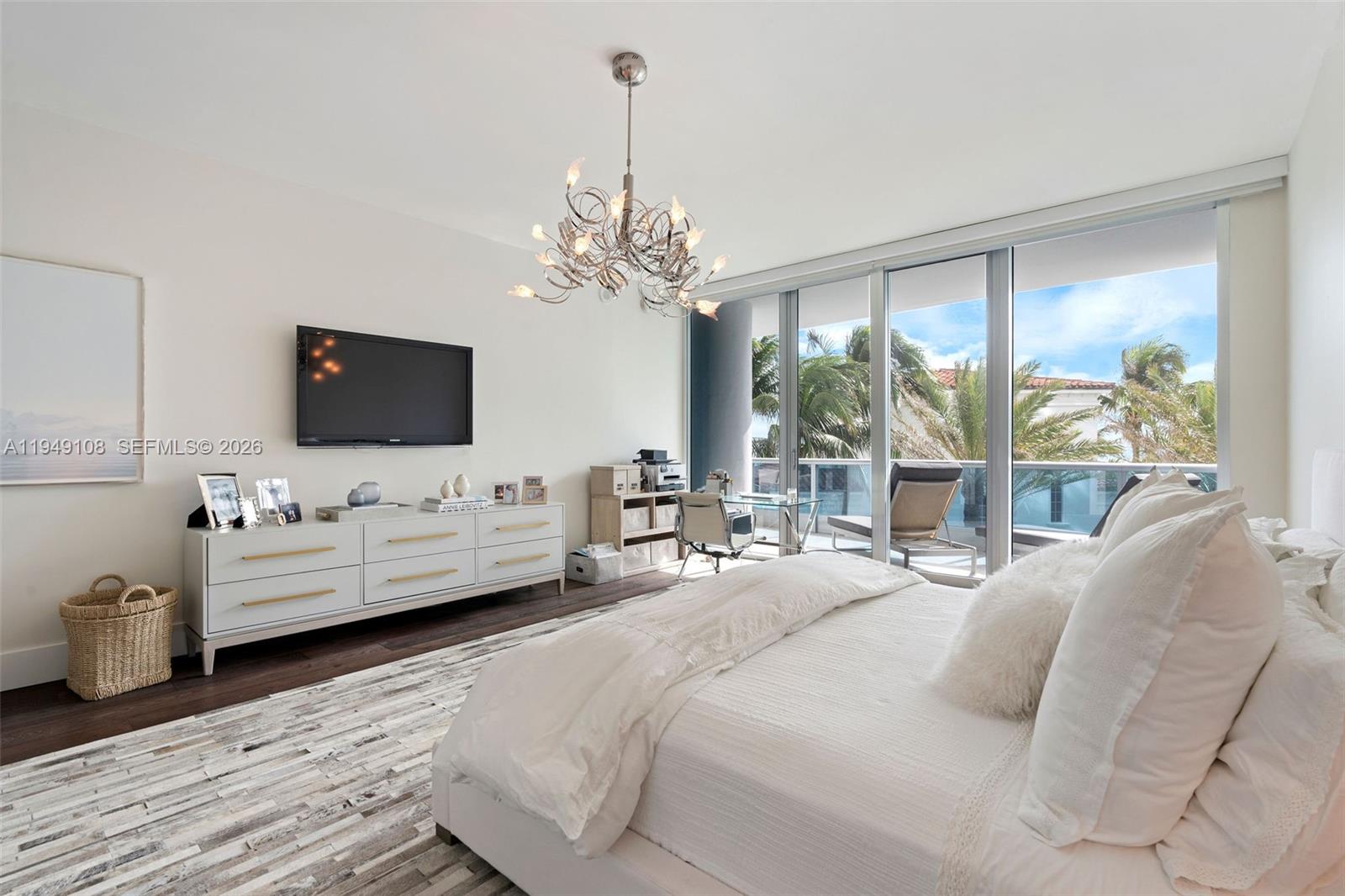 THE RESIDENCES AT THE BAT - Residential
