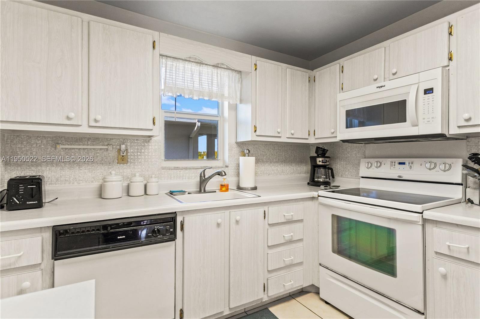YACHT HARBOR APARTMENTS C - Residential Lease