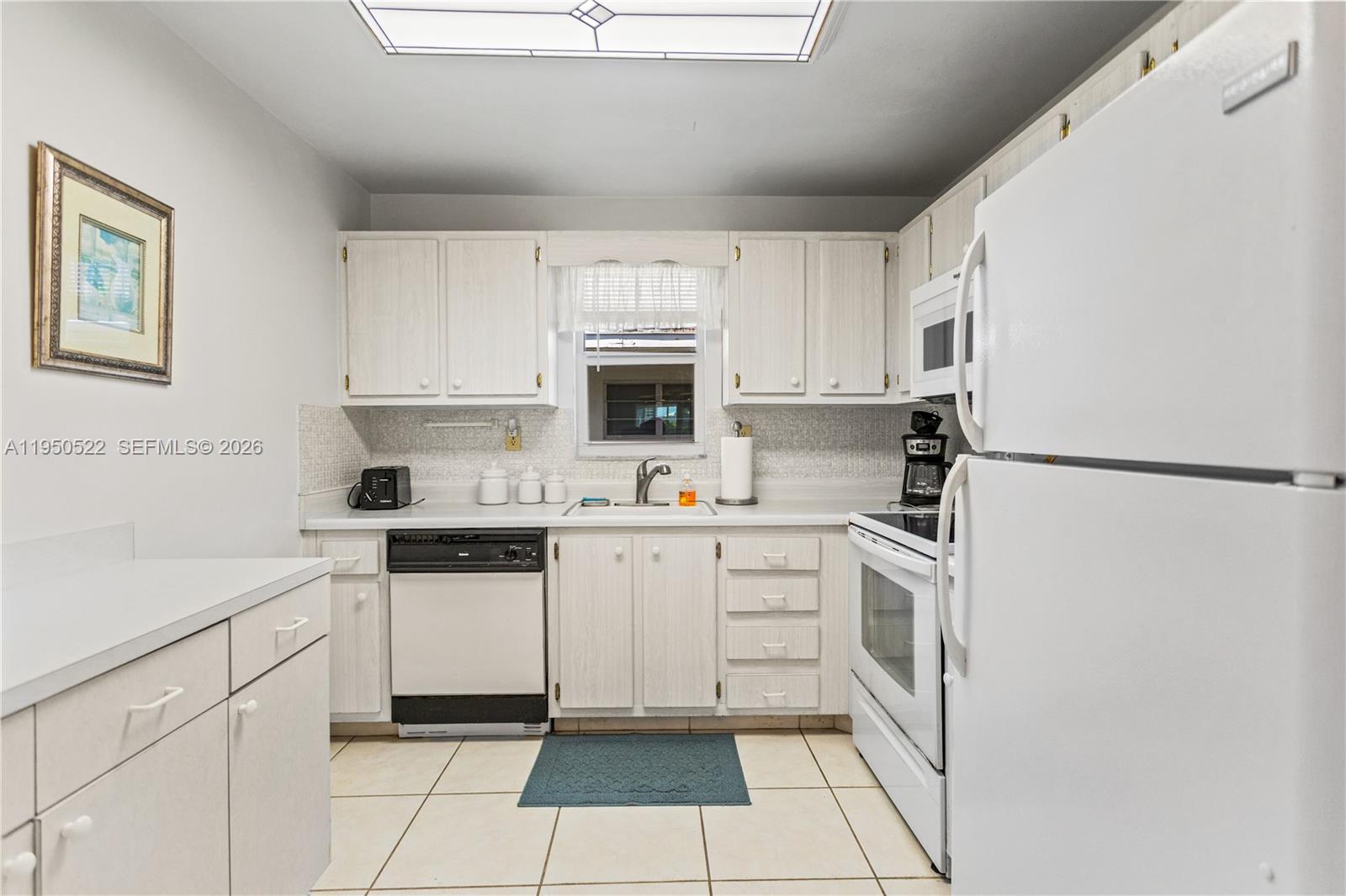 YACHT HARBOR APARTMENTS C - Residential Lease