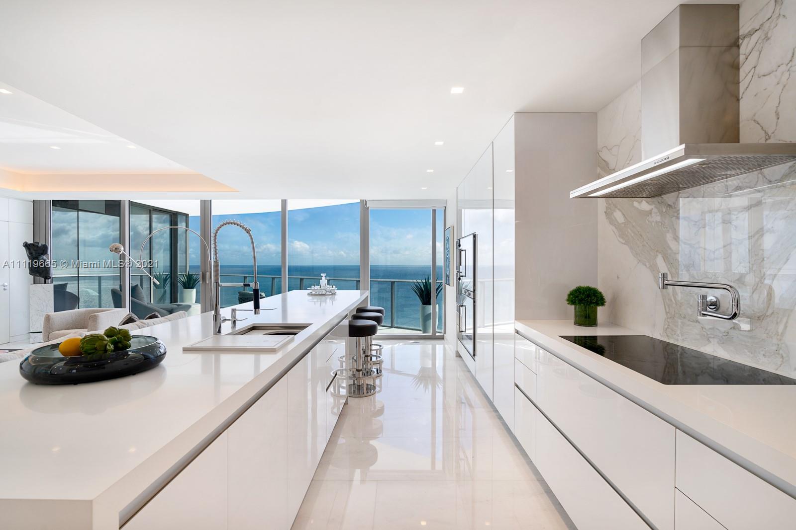 Ritz Carlton Residences - Residential