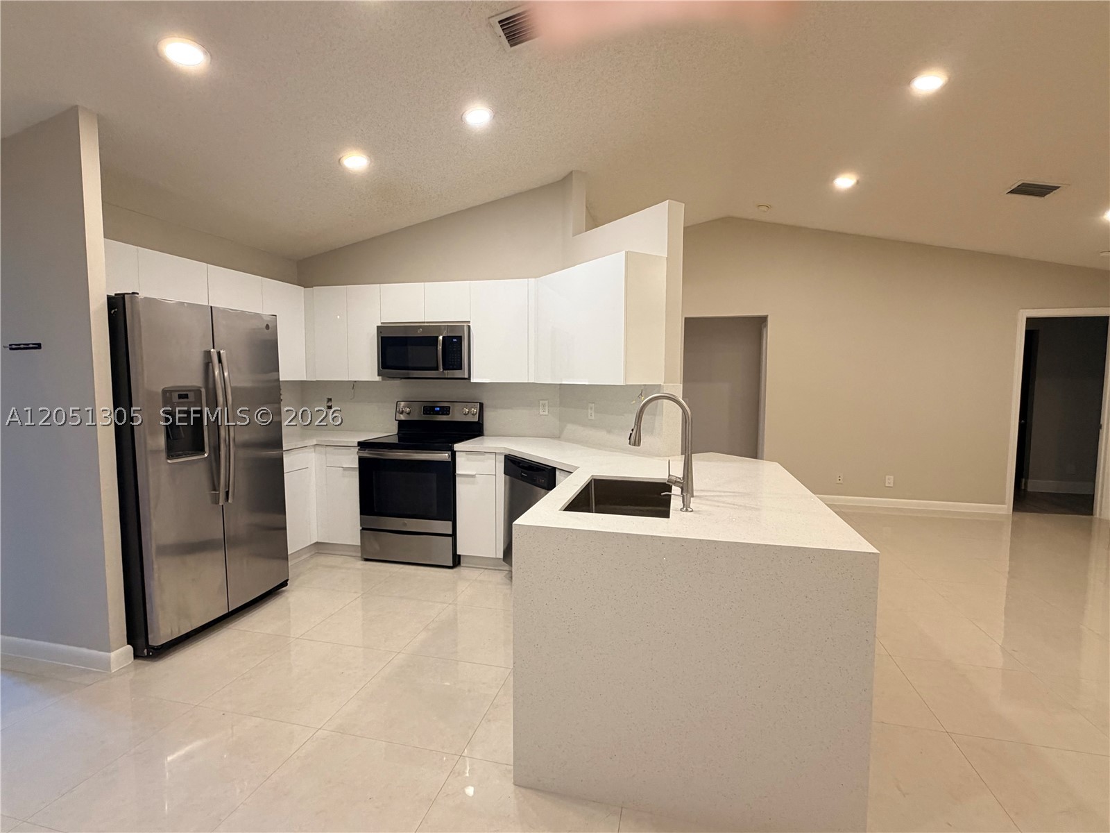SECTOR 2-PARCELS 21A 25 2 - Residential Lease