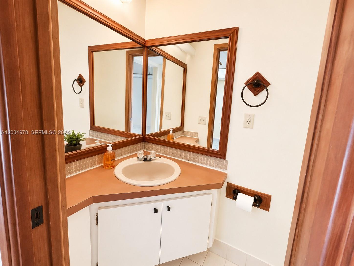 CORAL SPRINGS SUB NO 1 - Residential