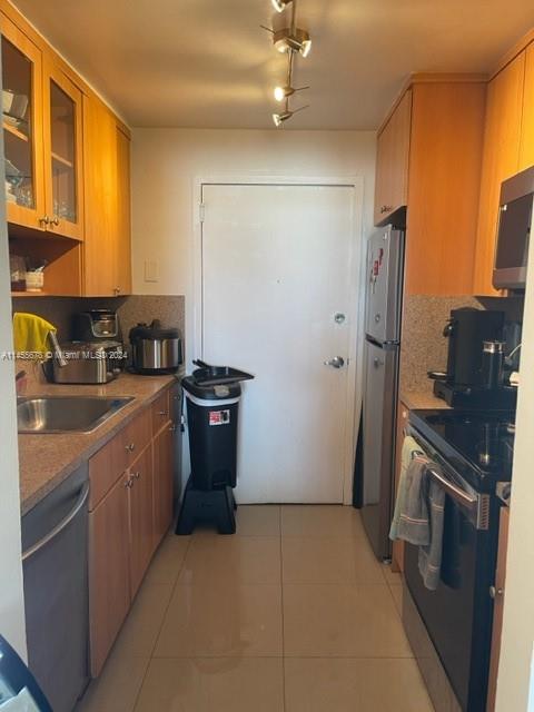 KEYSTONE TOWERS CONDO - Residential Lease