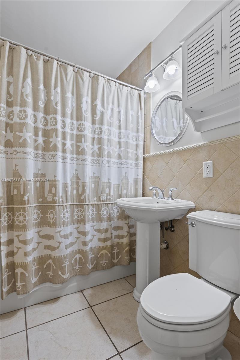 BEVERLY GARDENS - Residential Lease