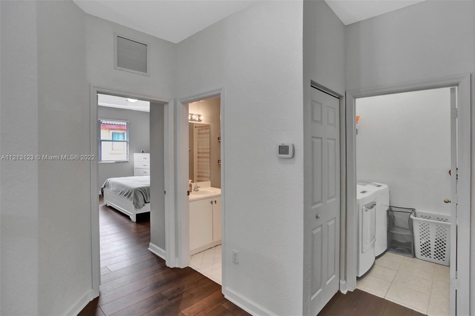 COURTS AT TUSCANY - Residential Lease