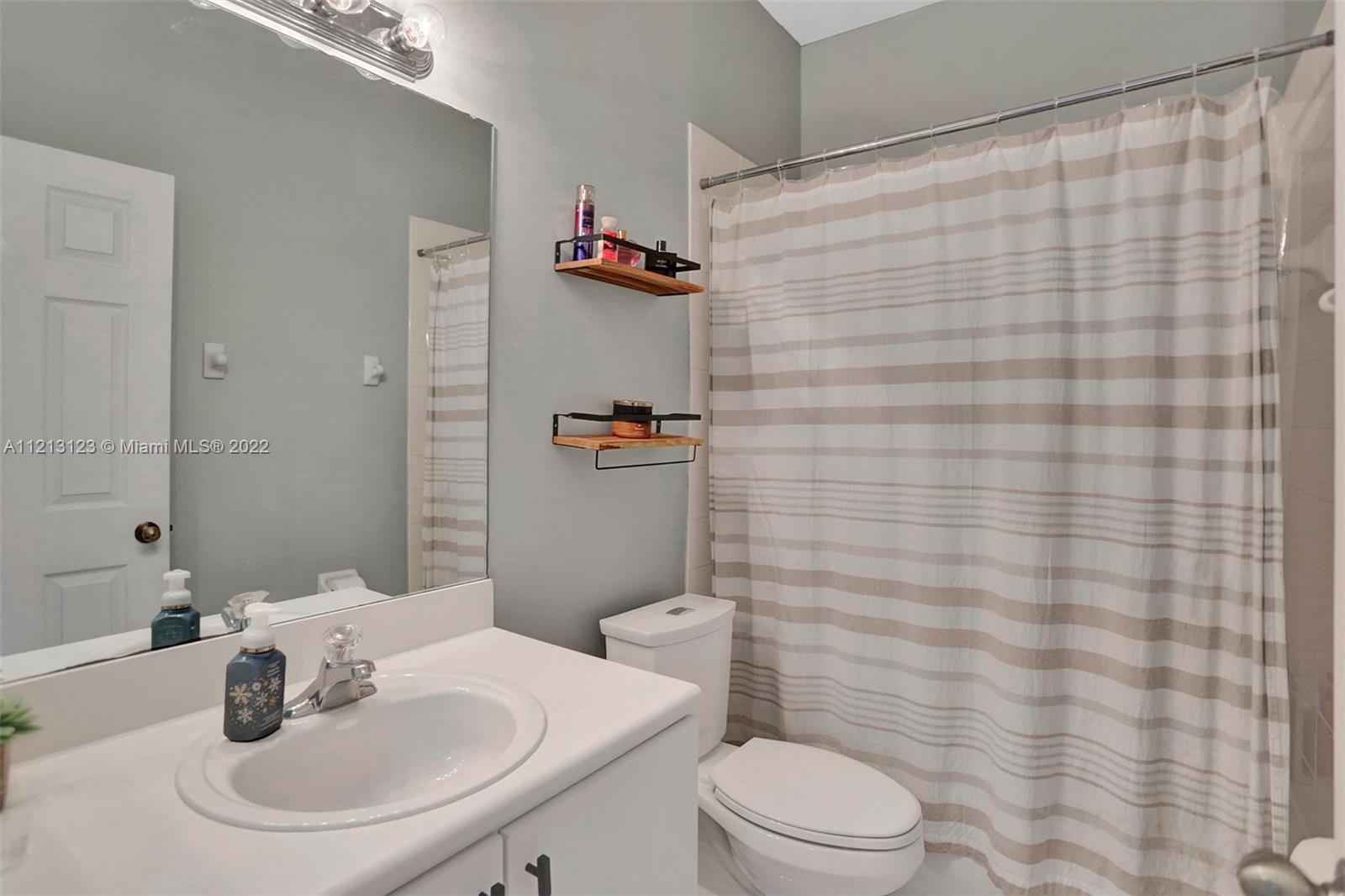 COURTS AT TUSCANY - Residential Lease