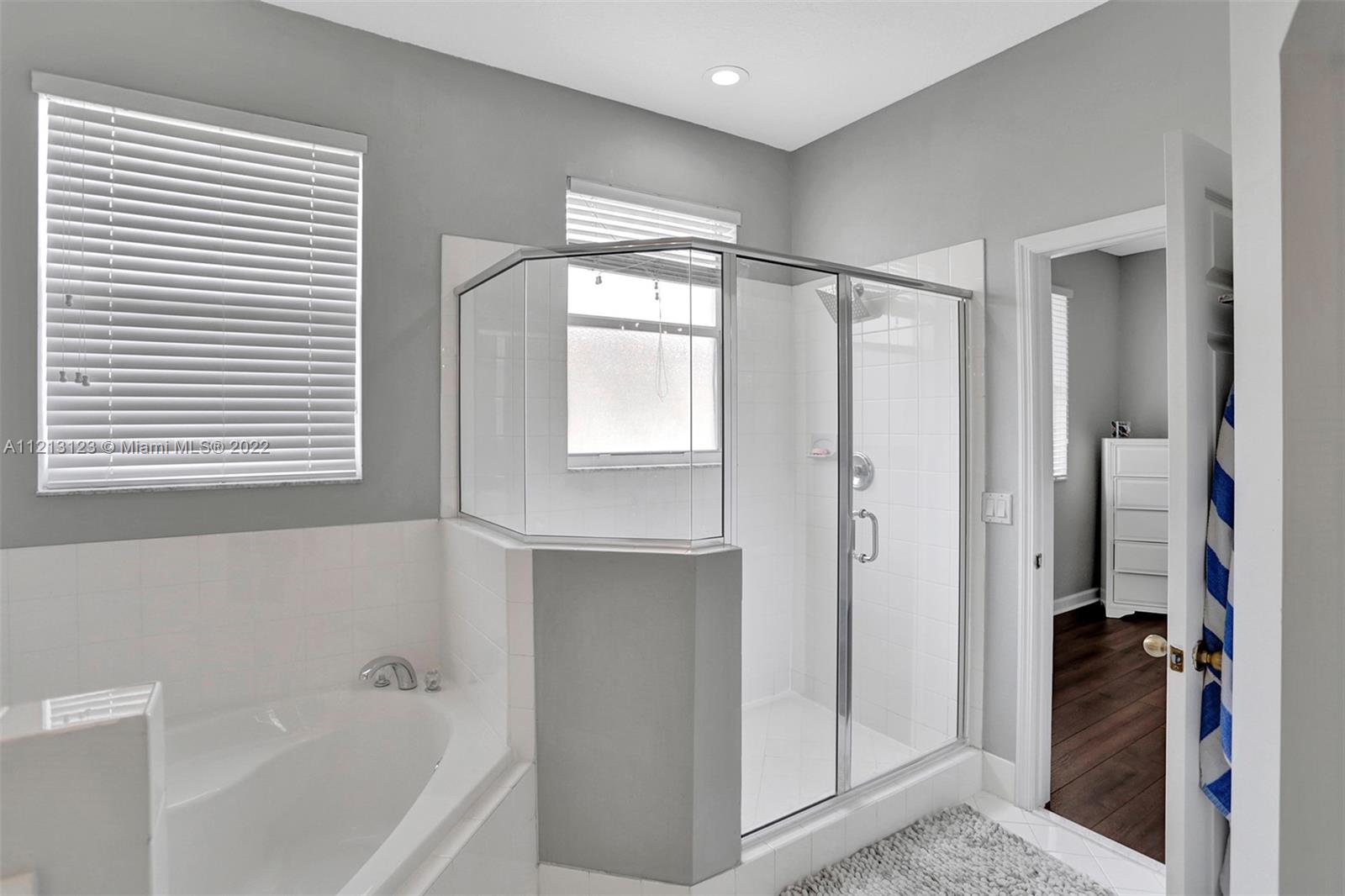 COURTS AT TUSCANY - Residential Lease
