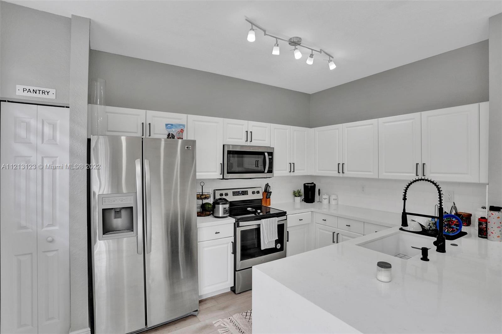 COURTS AT TUSCANY - Residential Lease