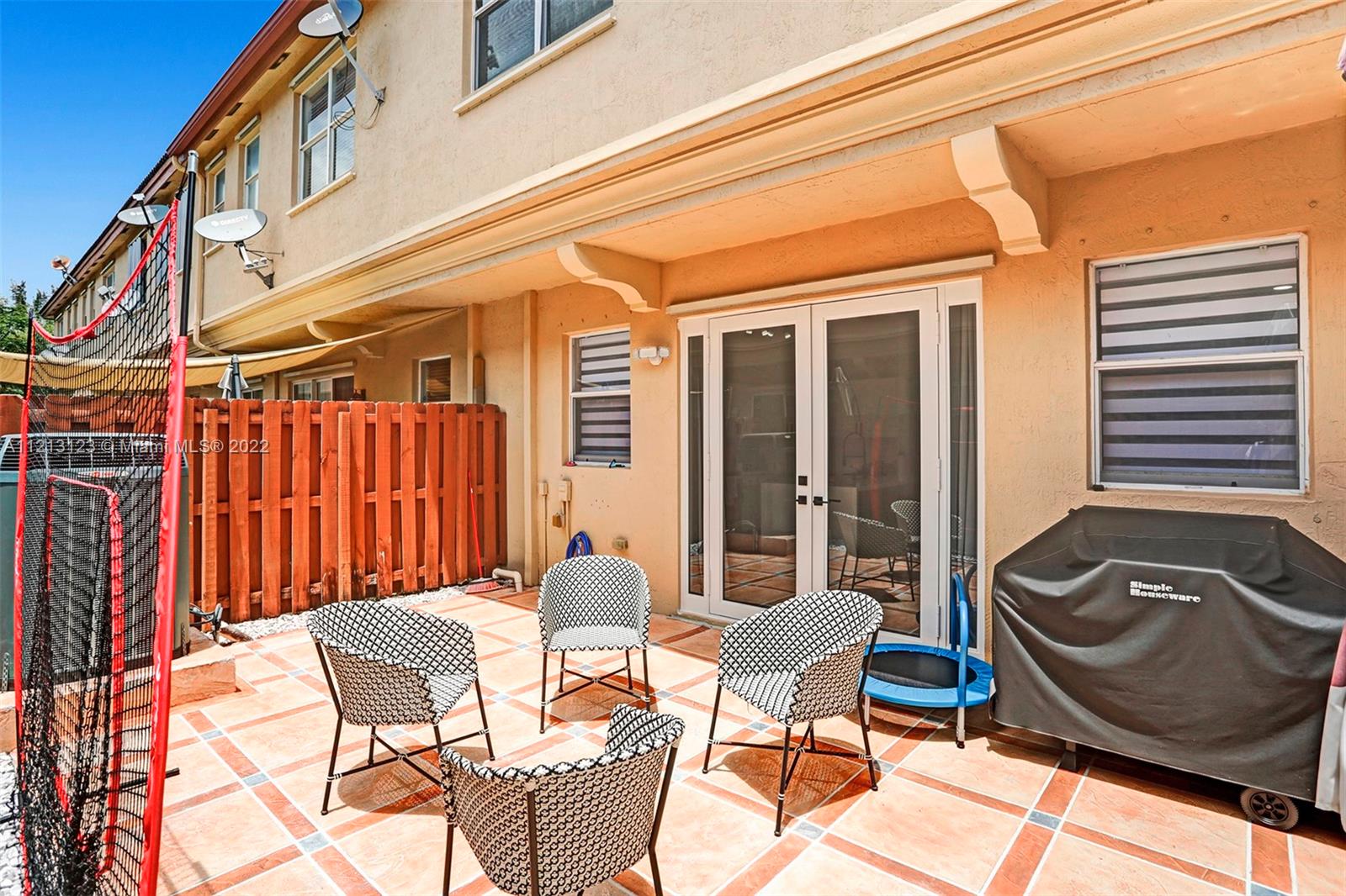COURTS AT TUSCANY - Residential Lease