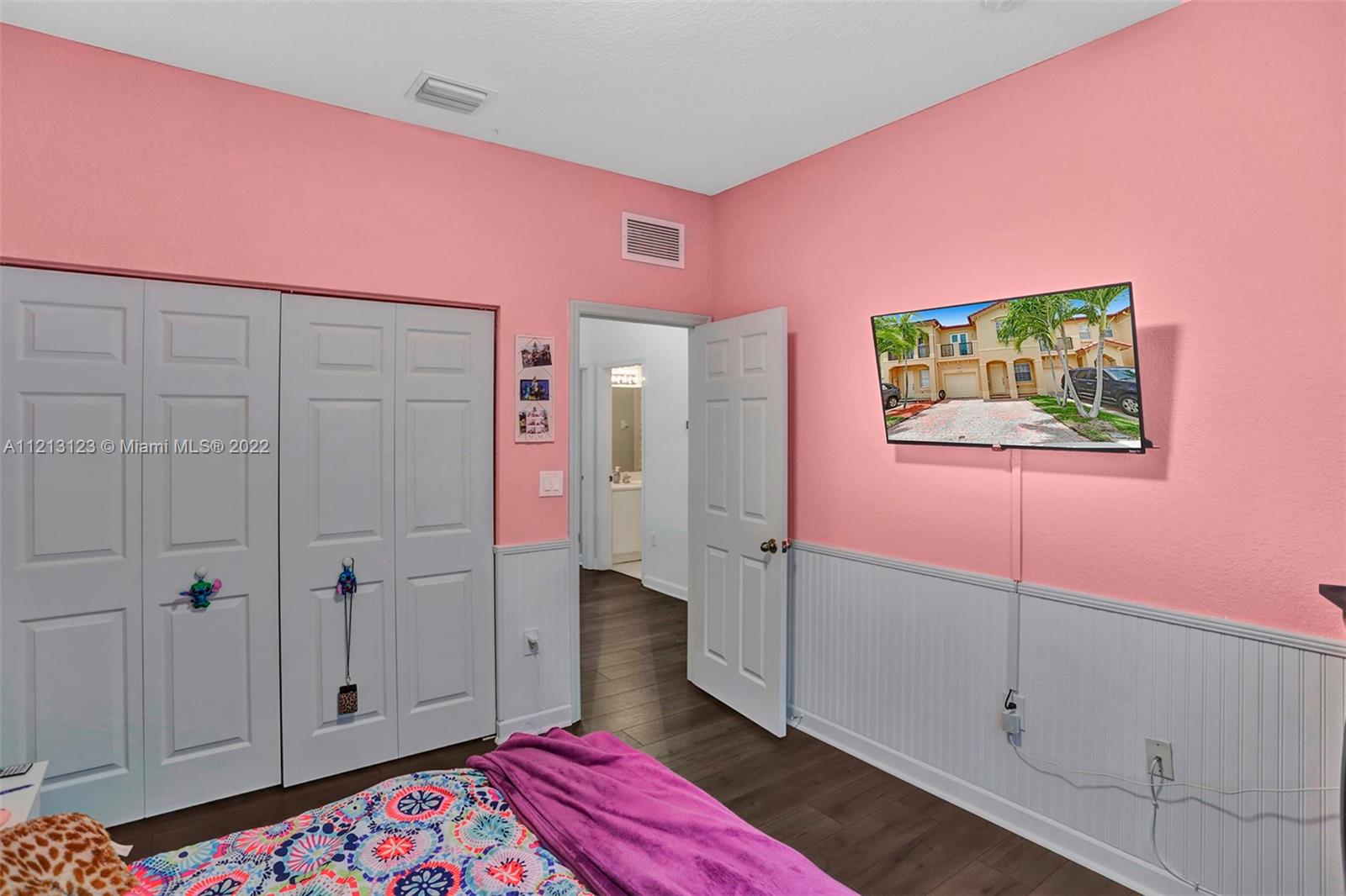 COURTS AT TUSCANY - Residential Lease