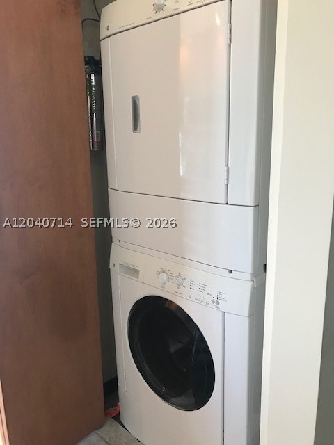 SHORE CLUB CONDO - Residential Lease