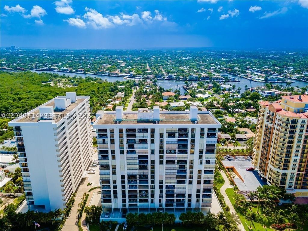SHORE CLUB CONDO - Residential Lease