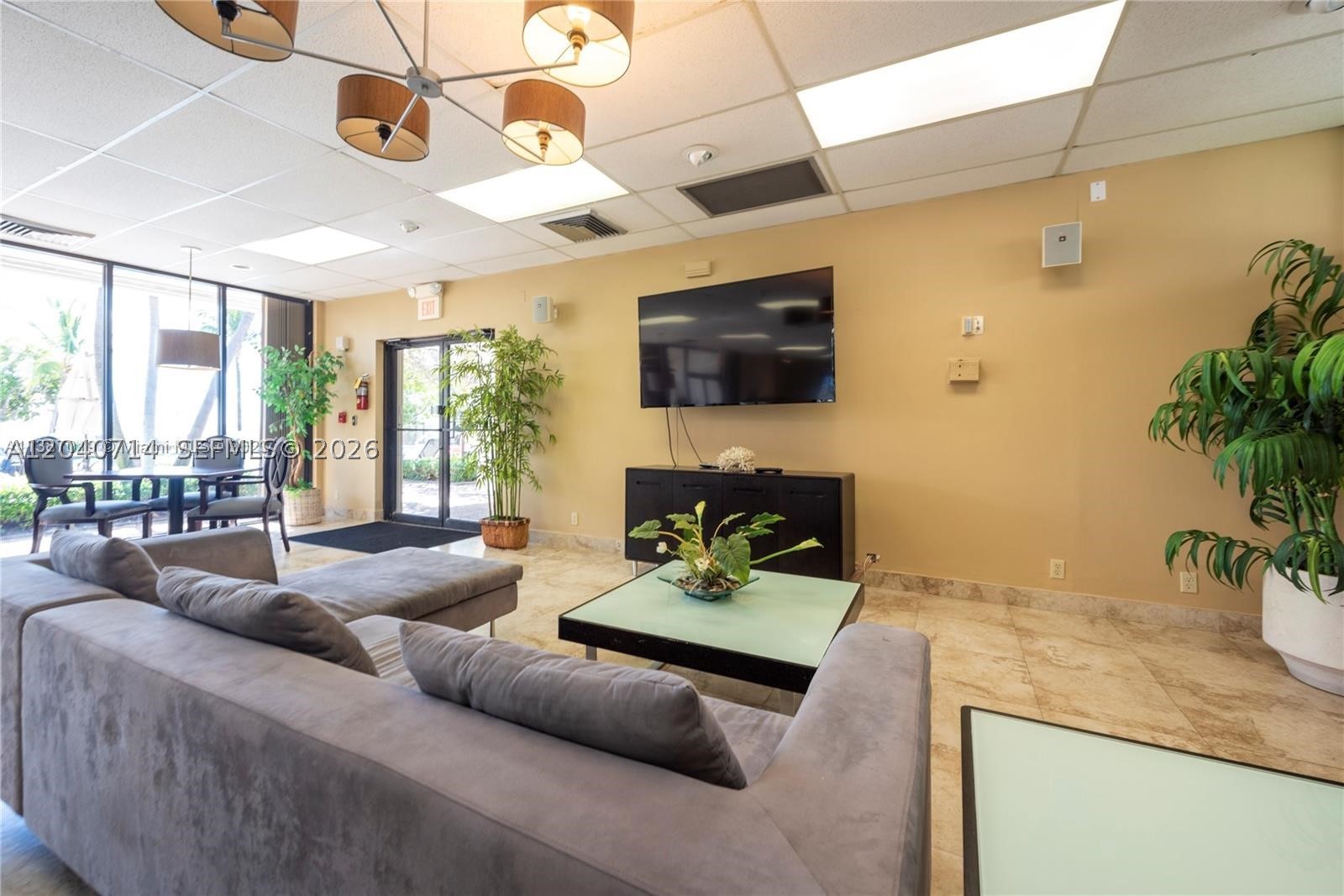 SHORE CLUB CONDO - Residential Lease