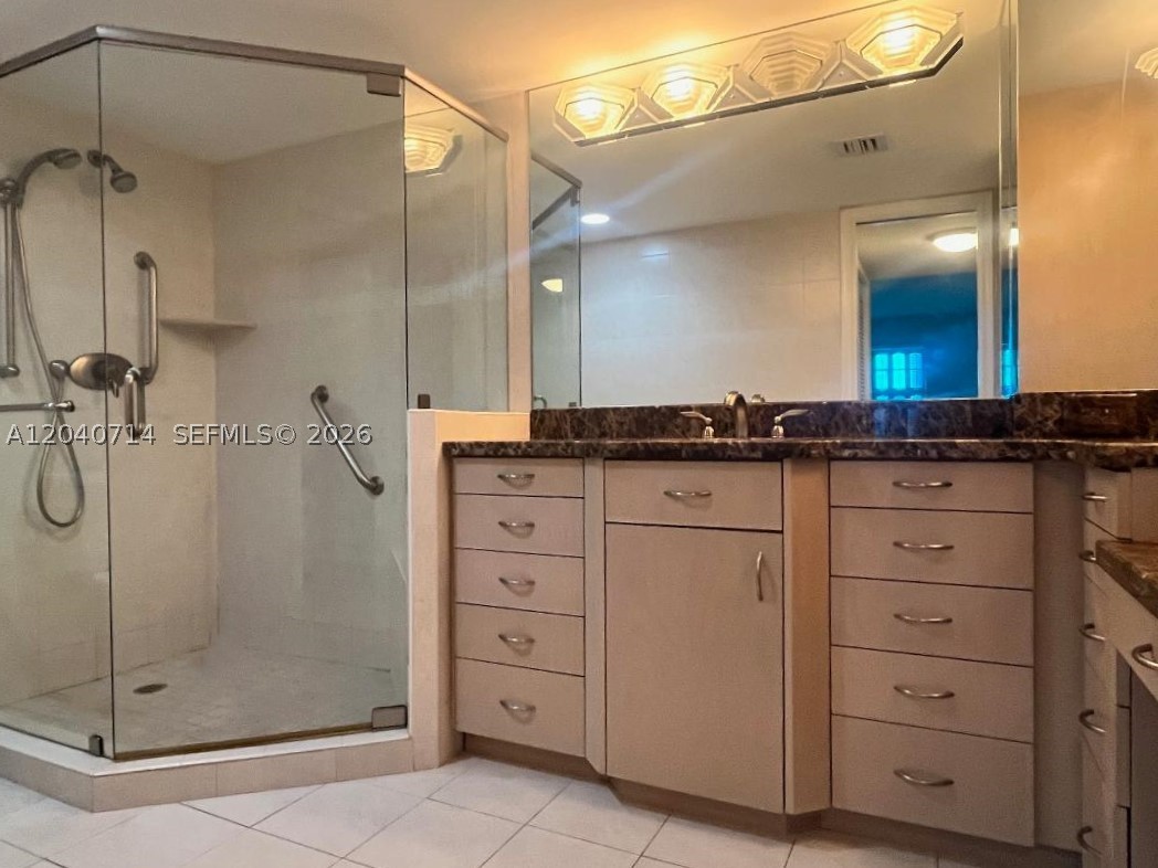 SHORE CLUB CONDO - Residential Lease