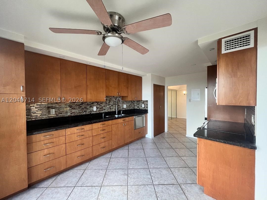SHORE CLUB CONDO - Residential Lease