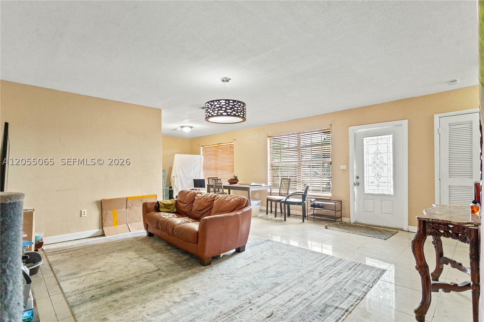 SUNNY LAKE ESTS 1ST ADDN - Residential