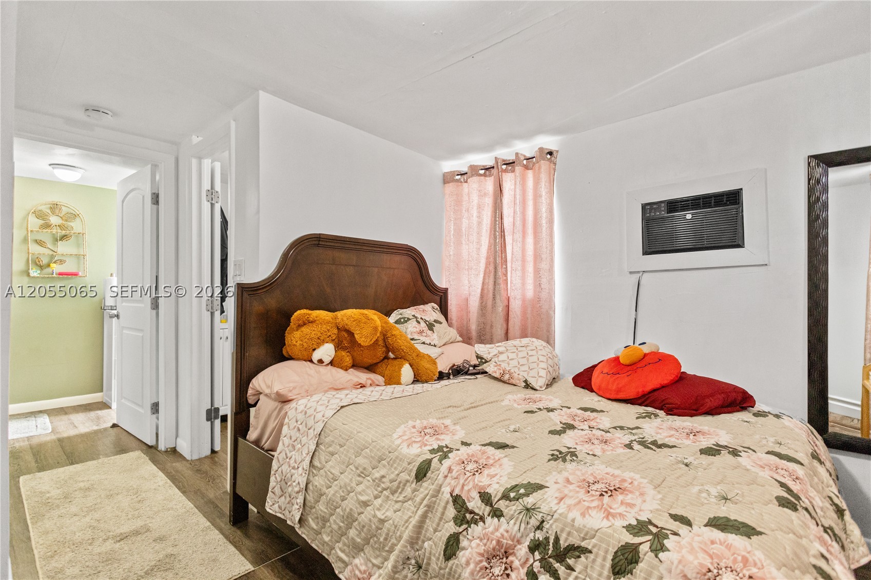 SUNNY LAKE ESTS 1ST ADDN - Residential