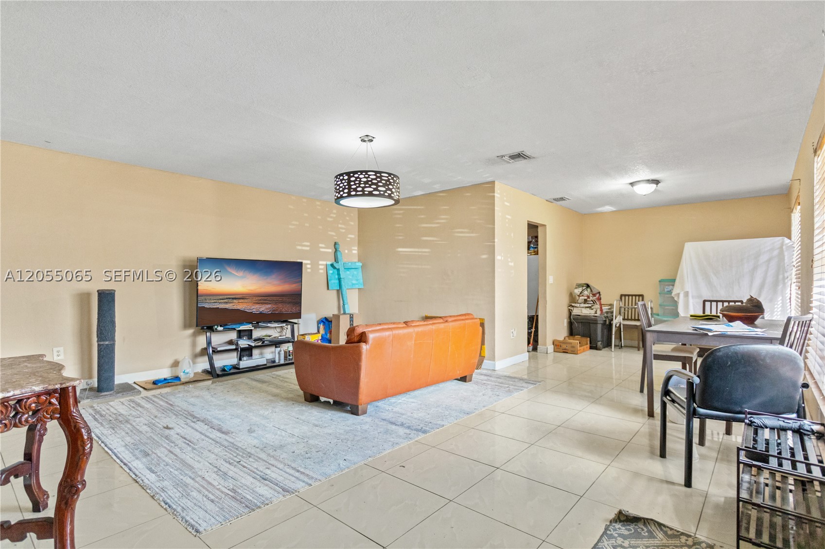 SUNNY LAKE ESTS 1ST ADDN - Residential