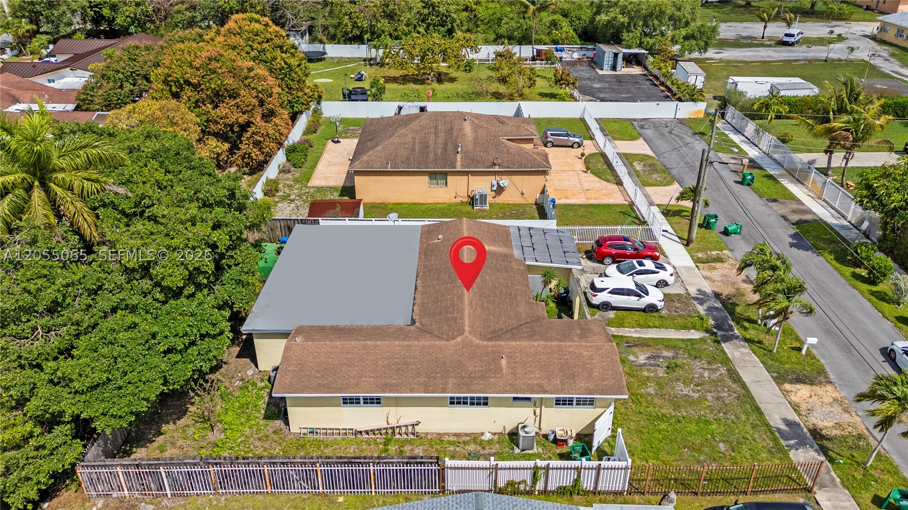 SUNNY LAKE ESTS 1ST ADDN - Residential