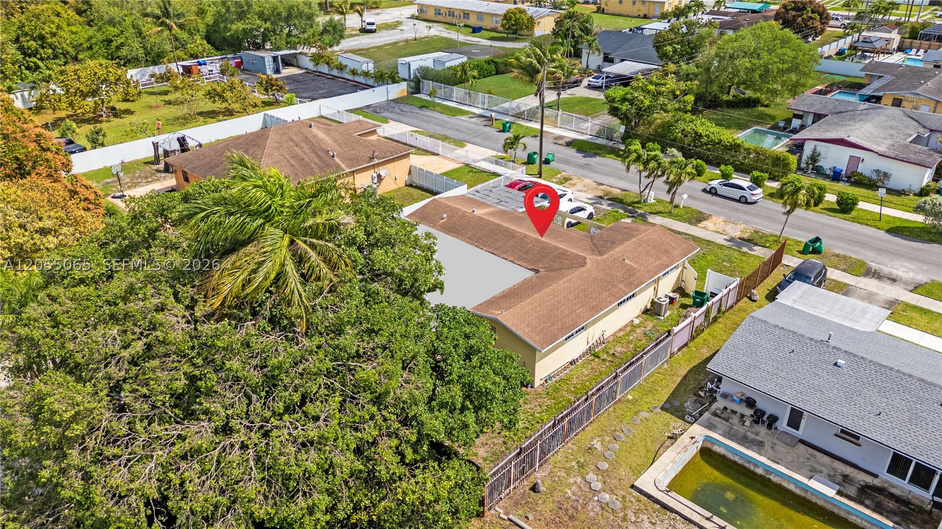 SUNNY LAKE ESTS 1ST ADDN - Residential