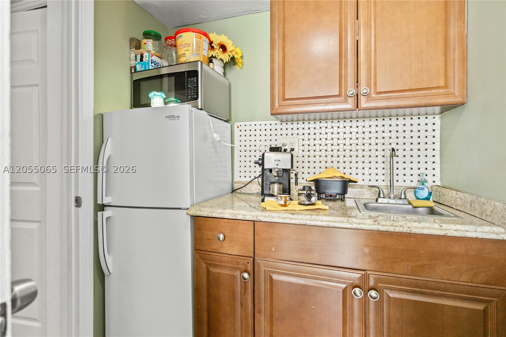 SUNNY LAKE ESTS 1ST ADDN - Residential