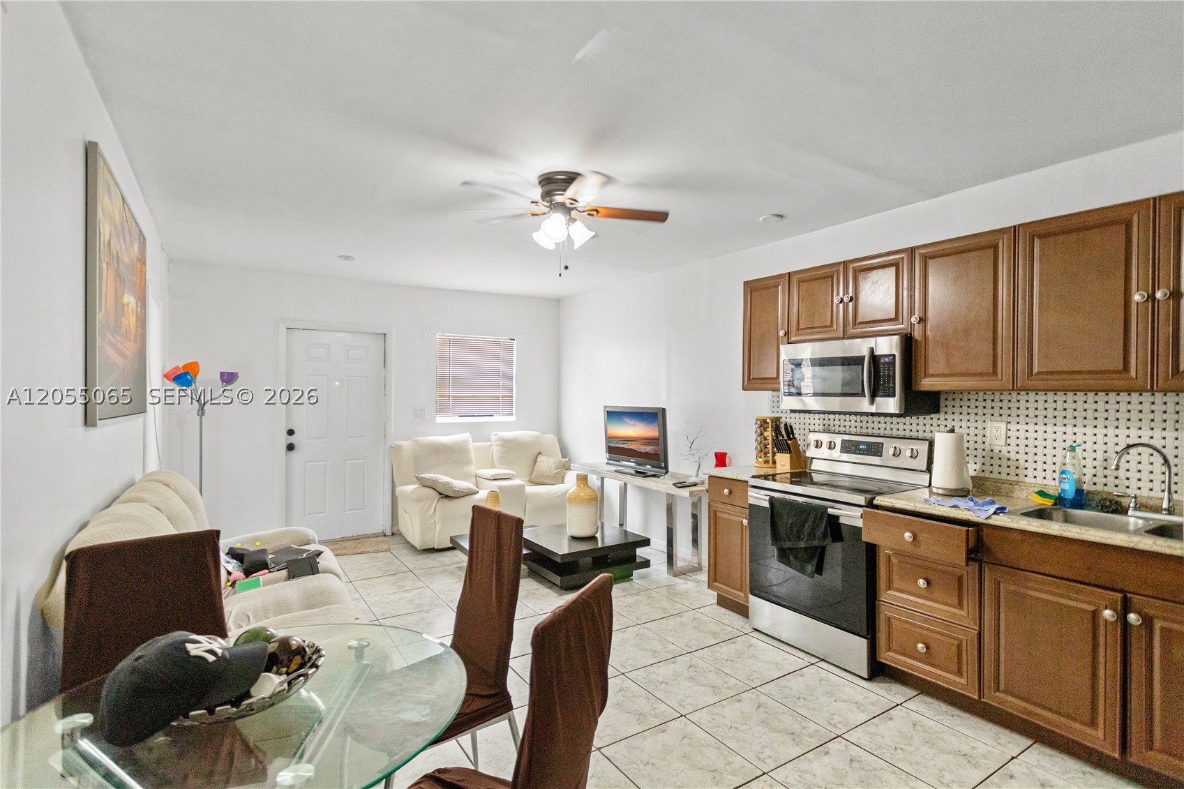 SUNNY LAKE ESTS 1ST ADDN - Residential