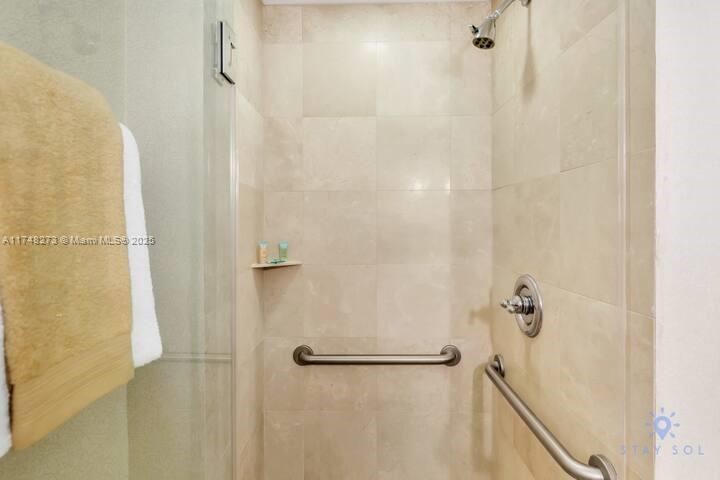 TRUMP INTERNATIONAL SONES - Residential
