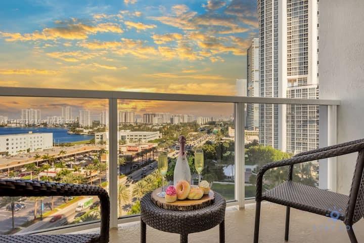 Welcome to the Exclusive & Luxurious Trump International Beach Resort! Beautiful fully furnished unit. Amazing views to the City, Intracoastal, and Bay Views! 5 Star Amenities includes gym, spa, three restaurants, lobby & pool bar, pool beachside service, two heated pools, cabanas, paddle board and jet ski rentals, tennis, child care, security and valet parking. Close to Aventura Mall & Bal Harbour Mall. NO RENTAL RESTRICTIONS! Unit is professionally managed by Stay Sol. Don't miss the opportunity to stay in paradise!!