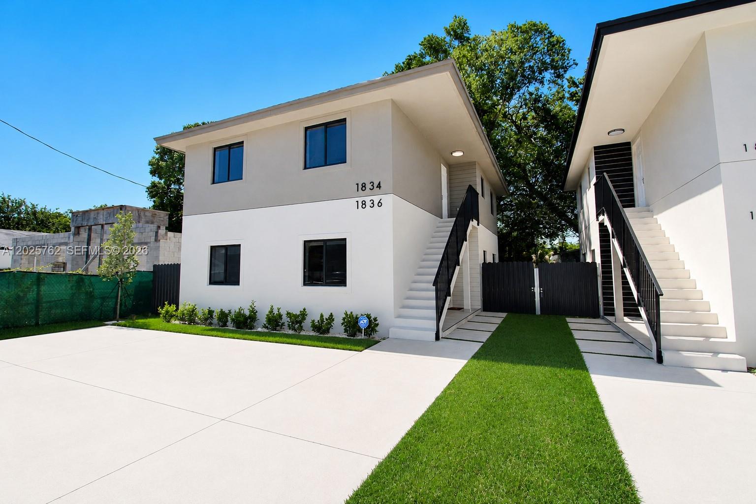 LIBERTY CITY - Residential Lease
